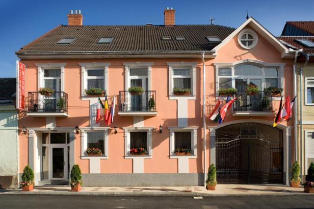Hotel Isabell Győr Exterior foto