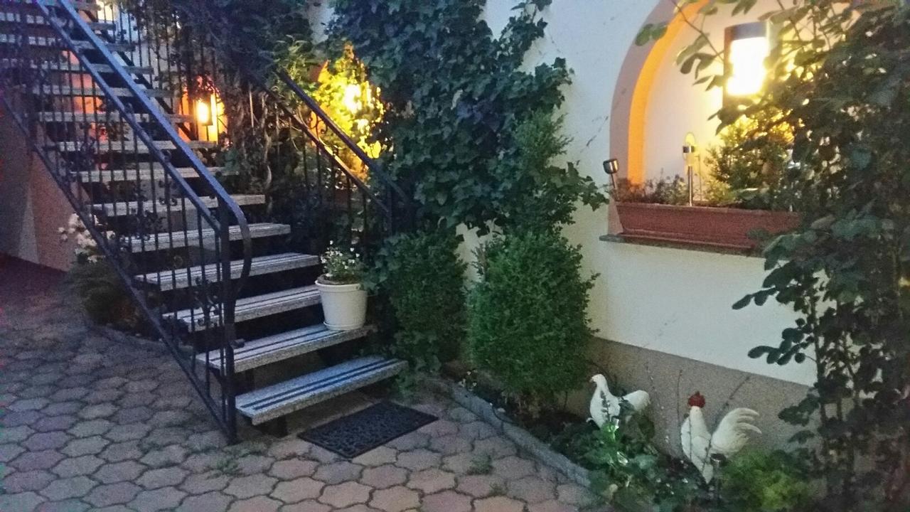Hotel Isabell Győr Exterior foto